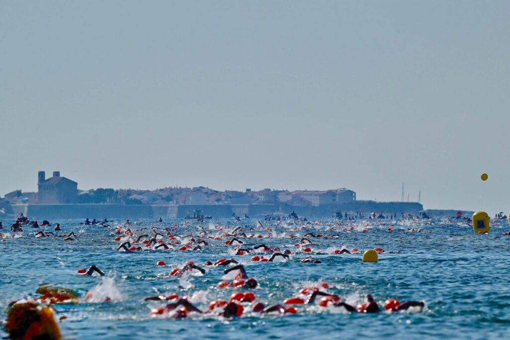 Tabarca to Santa Pola swim attracts more than 1,400 competitors for charity