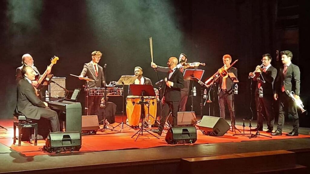 Feel the rhythm and experience the magic of Havana in Estepona
