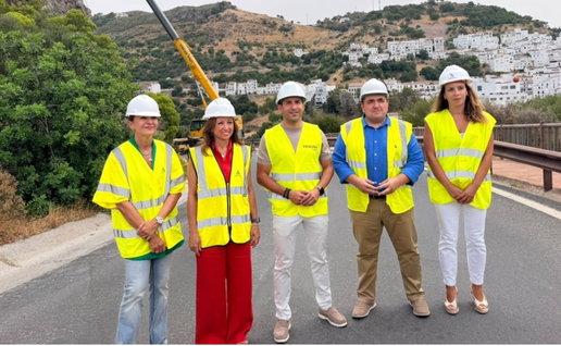 Casares road reopening