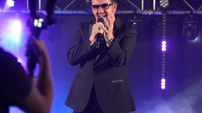 Steve Mitchell, George Michael tribute artist.