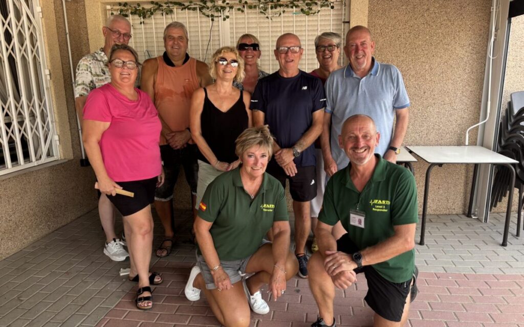 Sierra Golf residents train to beat slow ambulance times with defibrillators and CPR courses