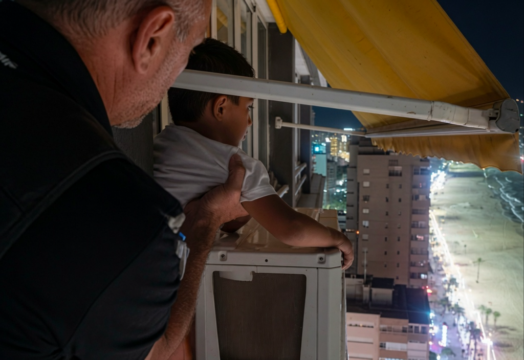 Horror in Benidorm as child rescued from 21st-floor air-conditioning unit