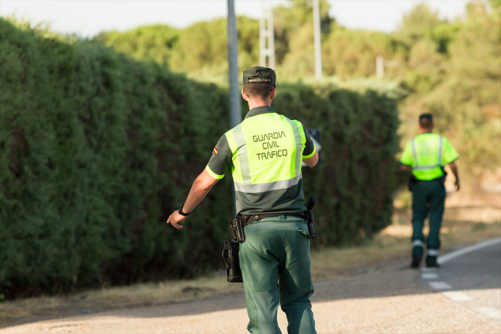 Guardia Civil officer run down in Mijas as motorcyclist flees traffic stop
