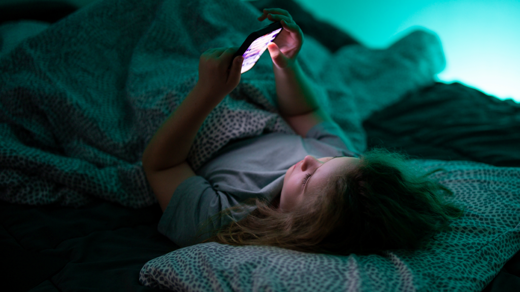 Spain parents may finally get help against the apps children cannot put down