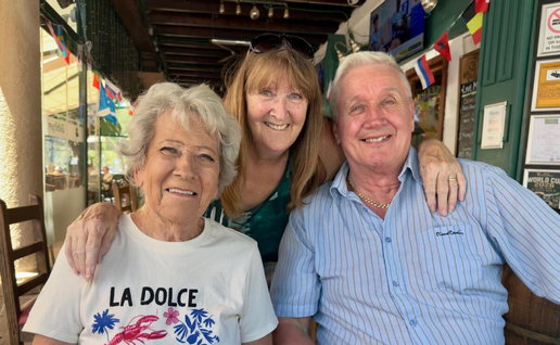 Simply Thriving movers and shakers, Val, Jo and Nathan.