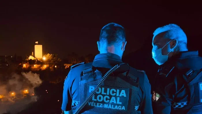 Velez-Malaga police continue searching for accomplices.