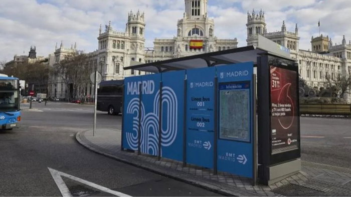 Madrid bus stop collapsed under the weight of football fans