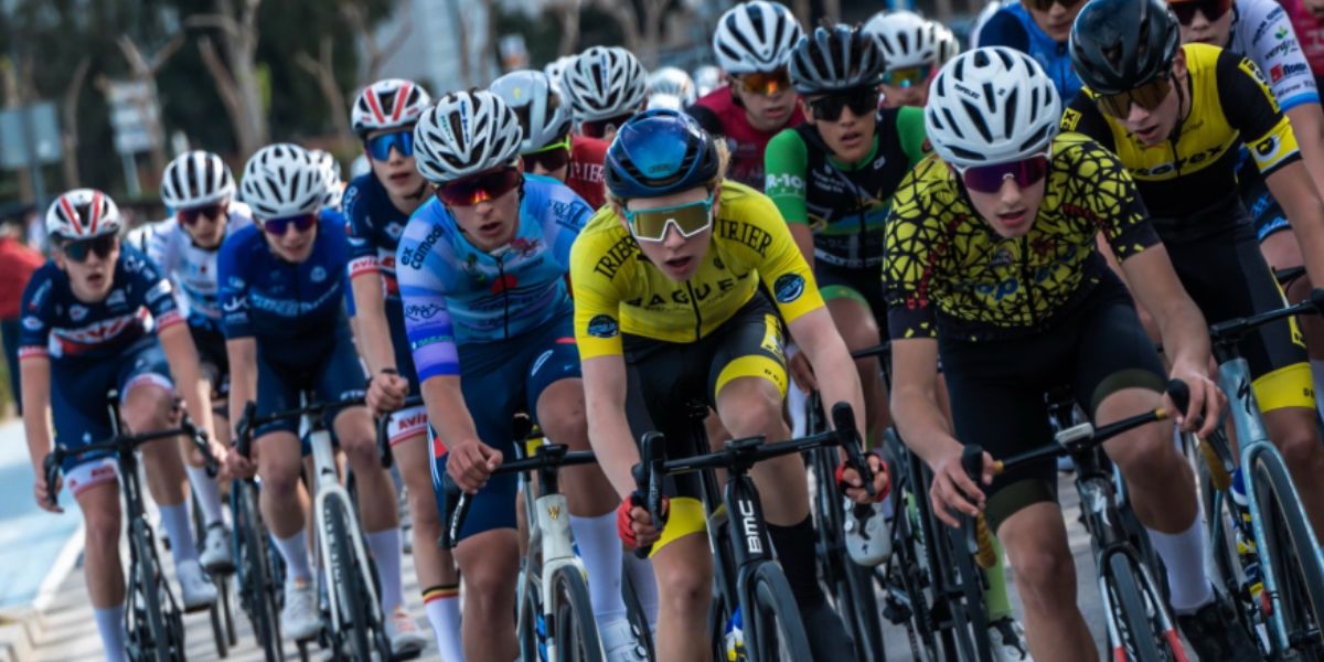 Spain's Calpe Secures Elite La Vuelta Cycling Award Amid Tourism Tensions