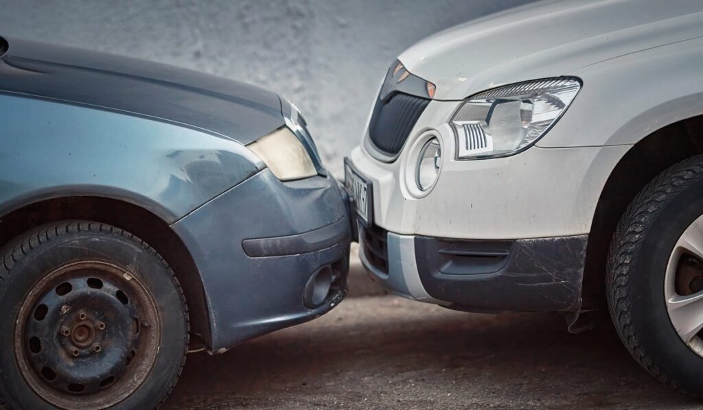 Police issue urgent warning over cruel new car accident scam targeting elderly drivers