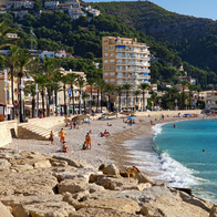 Tragedy at Jávea beach as 68-year-old swimmer dies despite hour-long rescue attempt