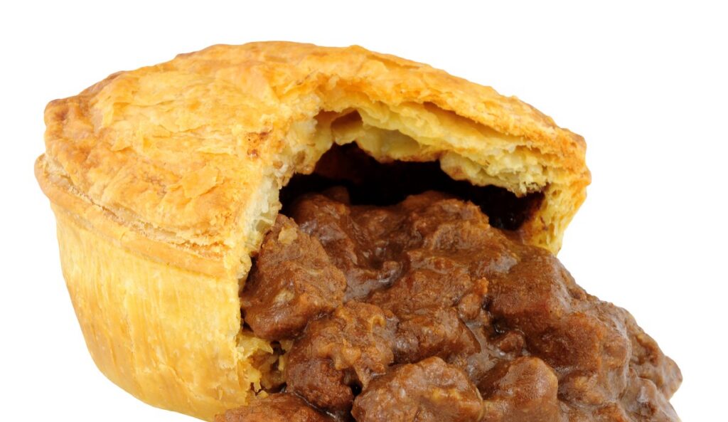 Pies, pints & pipas. What football fans eat at stadiums around the world