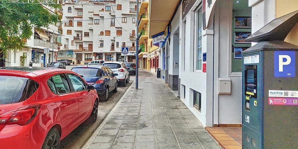 Costa Blanca hotspot makes parking free throughout busy summer period