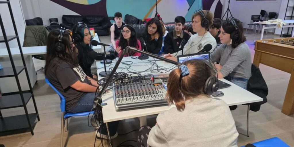 Young voices shaping Dénia: Podcast tackles mental health and important isues