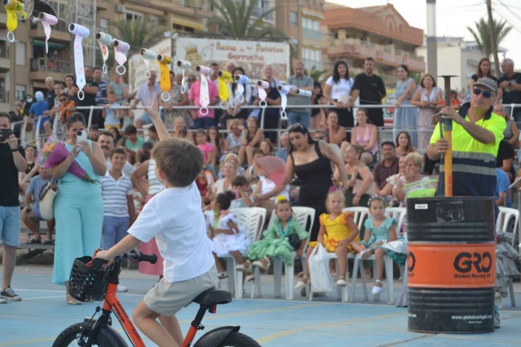 A Spanish tradition on two wheels: Garrucha’s ribbon race returns