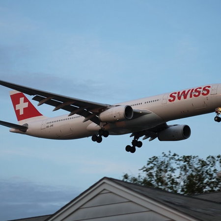SwissAir coming into land.
