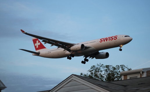 SwissAir coming into land.