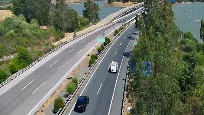 DGT speed camera monitoring traffic on the A-381 motorway in Cádiz, Andalucía.