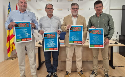 Villena mayor and councillors presenting Los 40 Summer Live.