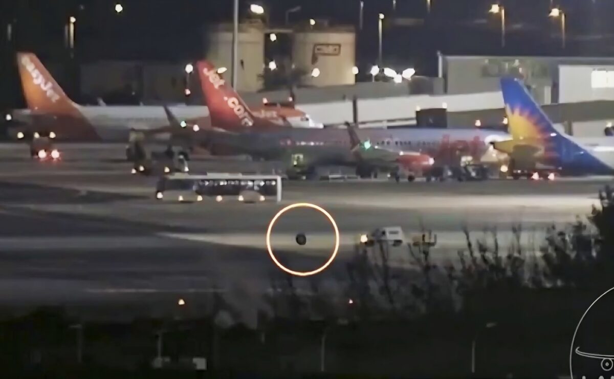 Perdón. Se nos ha caído una de las ruedas. Incidente de un avión de Ryanair en Lanzarote sorprende