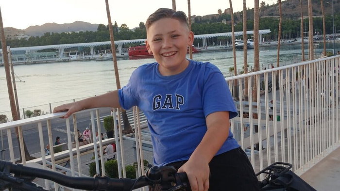 Samuel, ready to cycle the world for dogs in animal shelters.