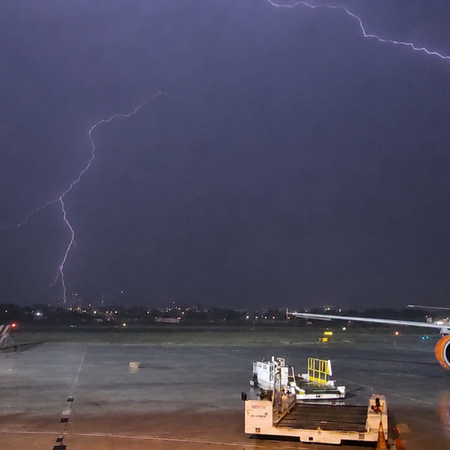 Lightning and hail strike Malaga