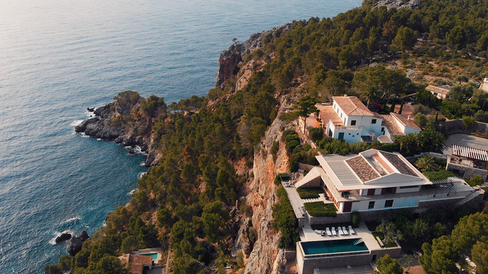 Luxury villas on a cliff edge in Mallorca.