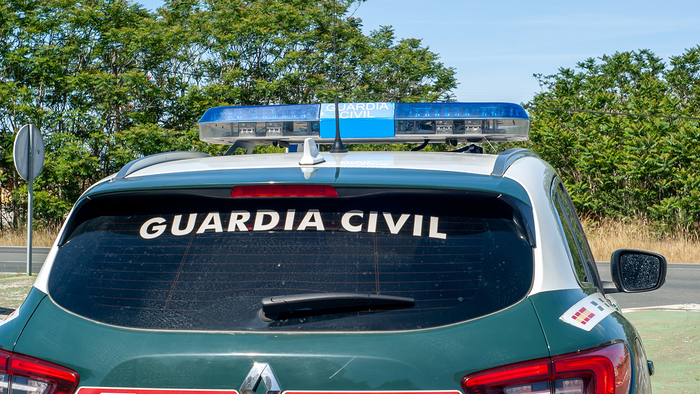 A picture of the rear of a Guardia Civil vehicle.