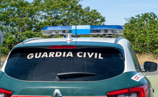 A picture of the rear of a Guardia Civil vehicle.