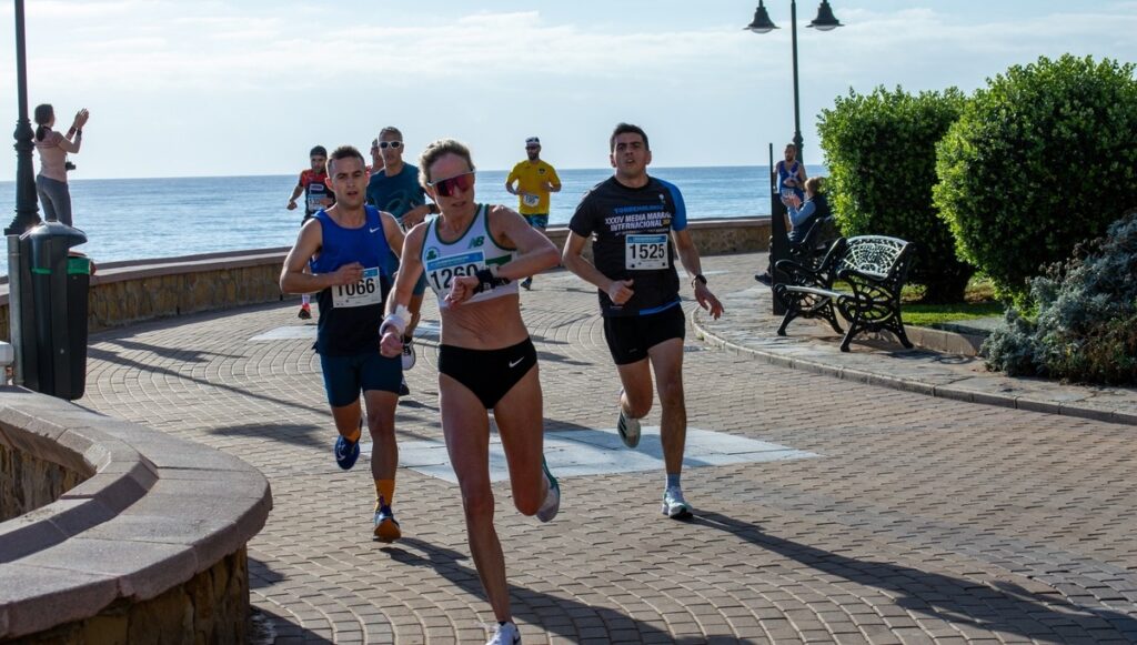Still time to join Manilva’s Corruco night run by the sea