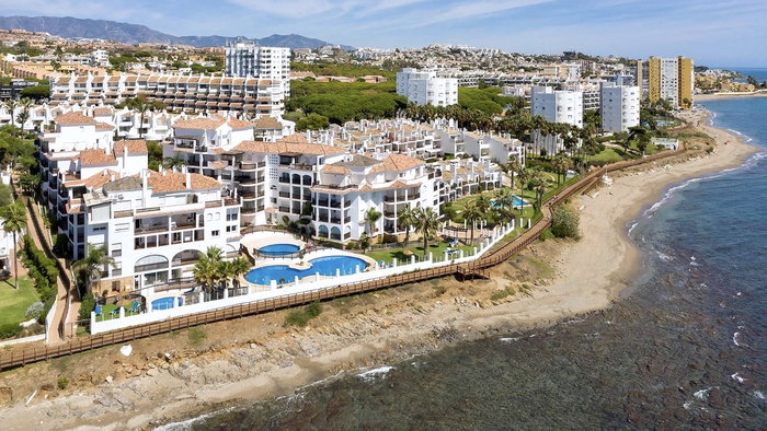 Best Beachfront Deal TOP261032