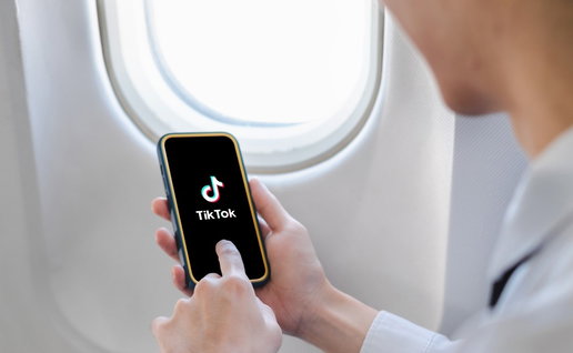 TikTok plane