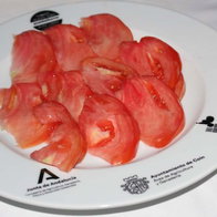 Tomate huevo toro