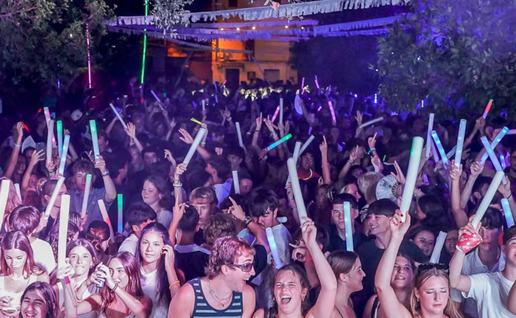 Pollença's spectacular Glow Party lights up the Festes de la Patrona with neon, music and acrobatics
