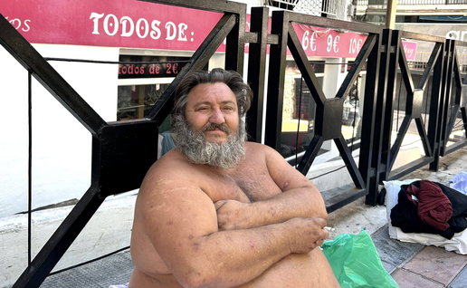 homeless man oscar in fuengirola