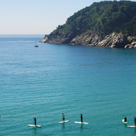 Police officer swims to rescue six young paddleboarders swept out to sea in Dénia