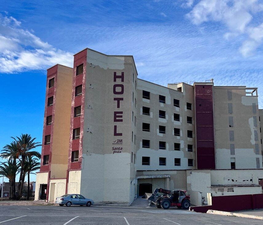 Back from the brink: Santa Pola’s abandoned Rocas Blancas hotel gets green light