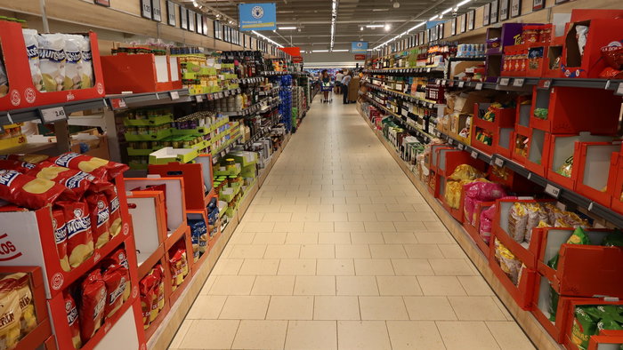 An aisle in a lidl supermarket in Spain