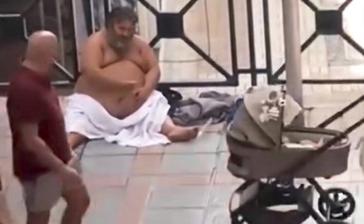 Naked man saying obscenities to passing women.
