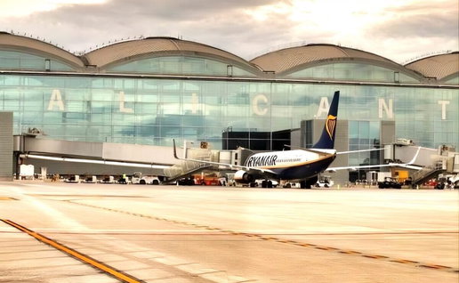 Ryanair dropping off passengers at Alicante airport.
