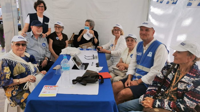 Marbella Voluntaria group looking out for each other.