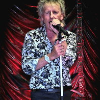 Rod Stewart tribute brings Tonight's The Night show to Lo Crispin Tavern