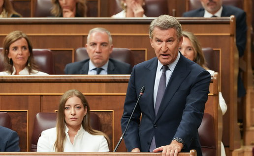 Spain's leader of the PP party Alberto Nuñez Feijóo in congress