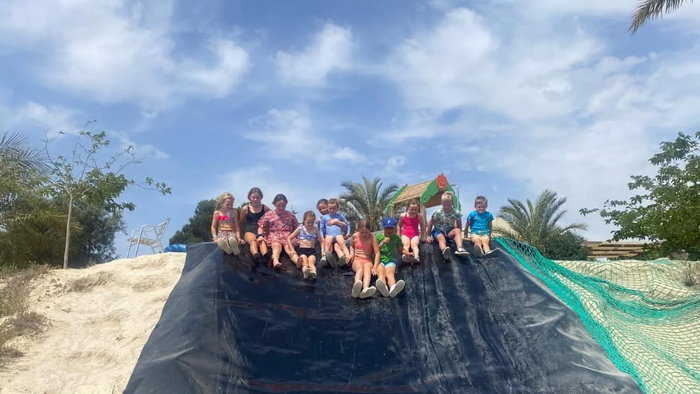 Ice Adventure Show raises funds for Orihuela Costa Beavers and Cubs.