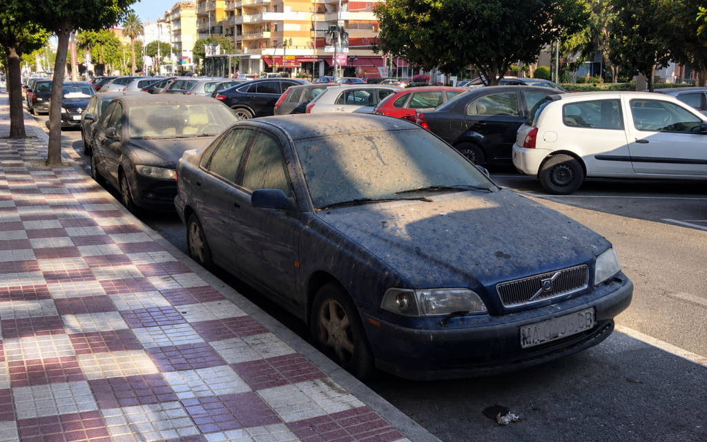 Why abandoned cars can take months to disappear from Spain’s streets