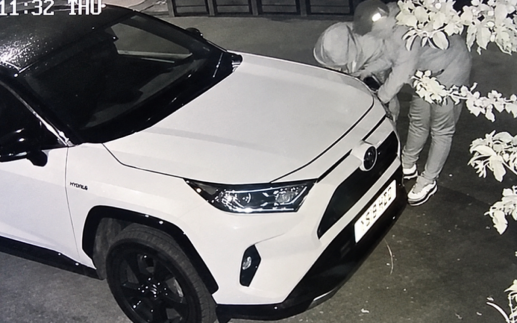 Cars stolen in minutes by tapping headlight wiring: Spanish police hunt Valencia crime workshop