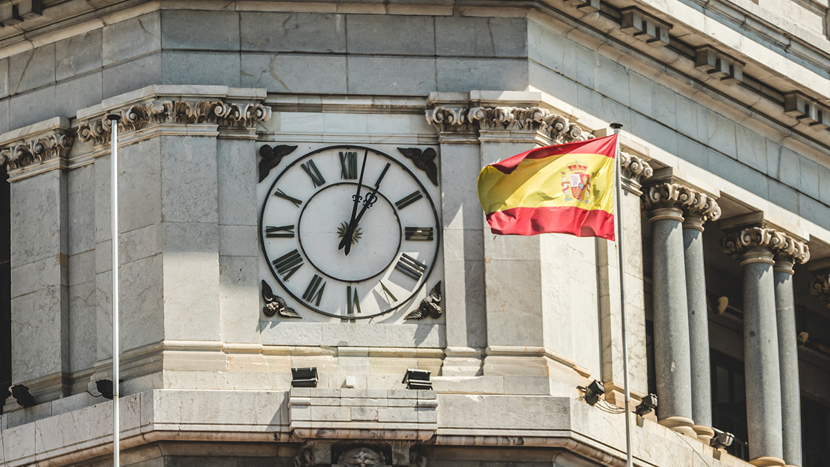 euroweeklynews.com - Harry Dennis - Spain's 2026 plan to end clock changes has failed, and the next change is already locked in