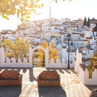 Comares
