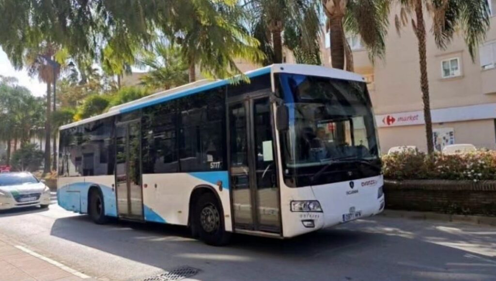 Estepona residents could soon wait less and travel further thanks to a bus network shake-up