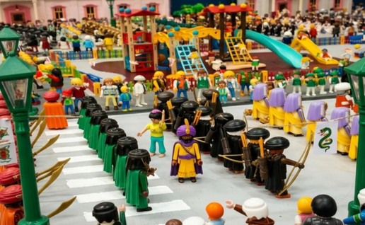 Playmobil exhibition representing the iconic Moors y Christians festival