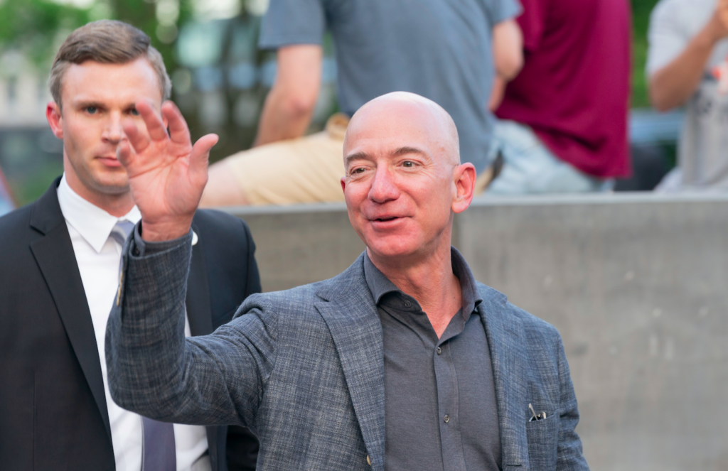 Austrian police face investigation after escorting fake Jeff Bezos If Jeff Bezos had turned up at your companys biggest celebration of the year, you would probably know about it. […]